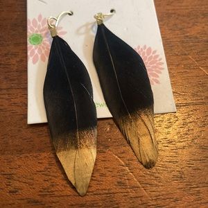Feather earrings 🪶